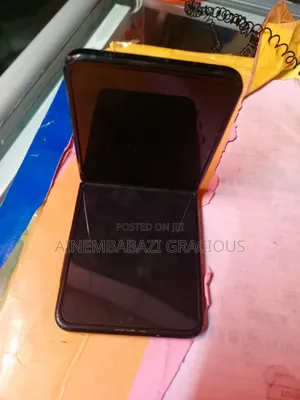 New Samsung Galaxy Z Flip 3 128 GB Black