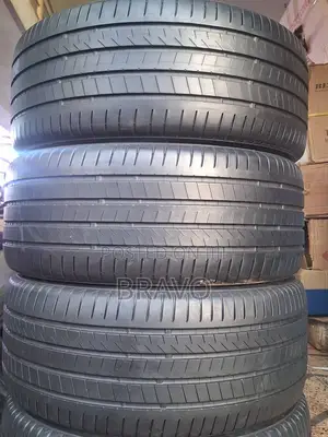 265/45r20 Bridgestone Japan.