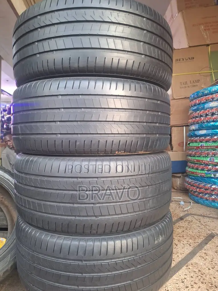 265/45r20 Bridgestone Japan.