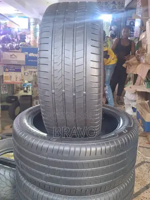 265/45r20 Bridgestone Japan.