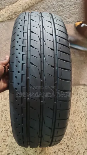 Photo - 205/60r16 Bridgestone Foreign Used Tyres