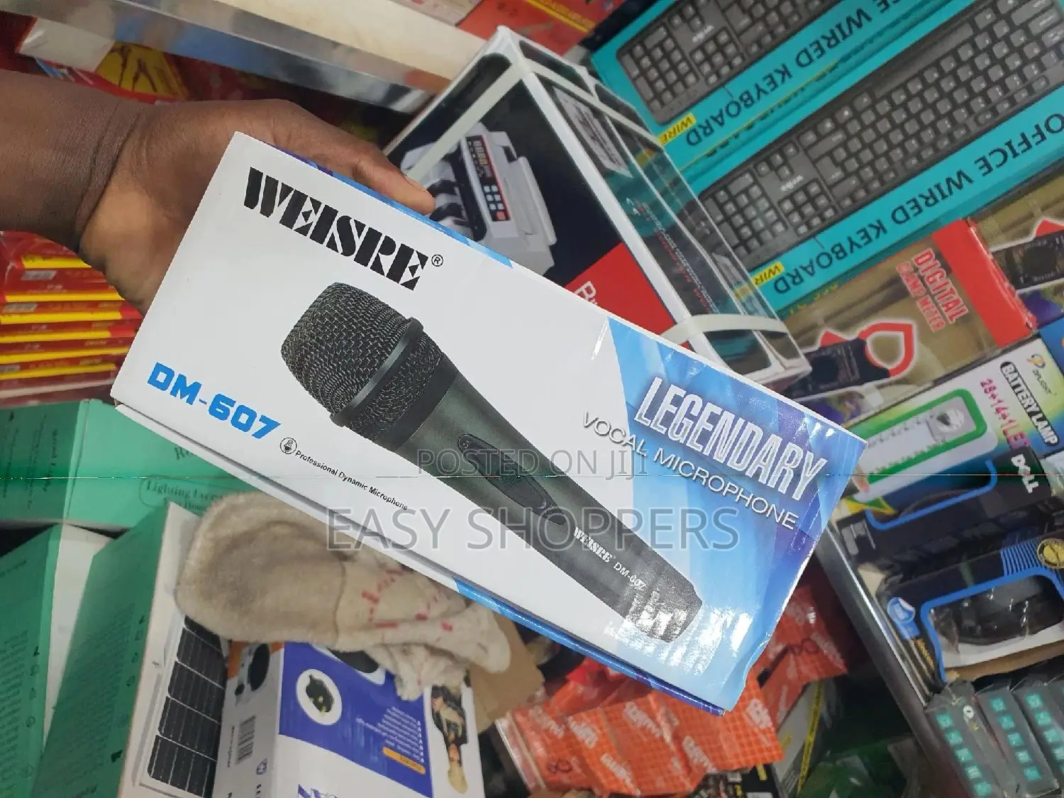 Weisre Dm-607 High Quality Wired Karaoke Microphone