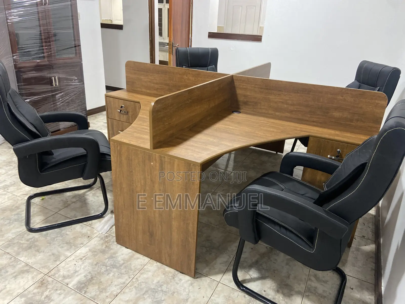 Four Seater Workstation