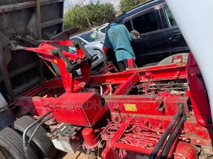 Hino Dumper 1990