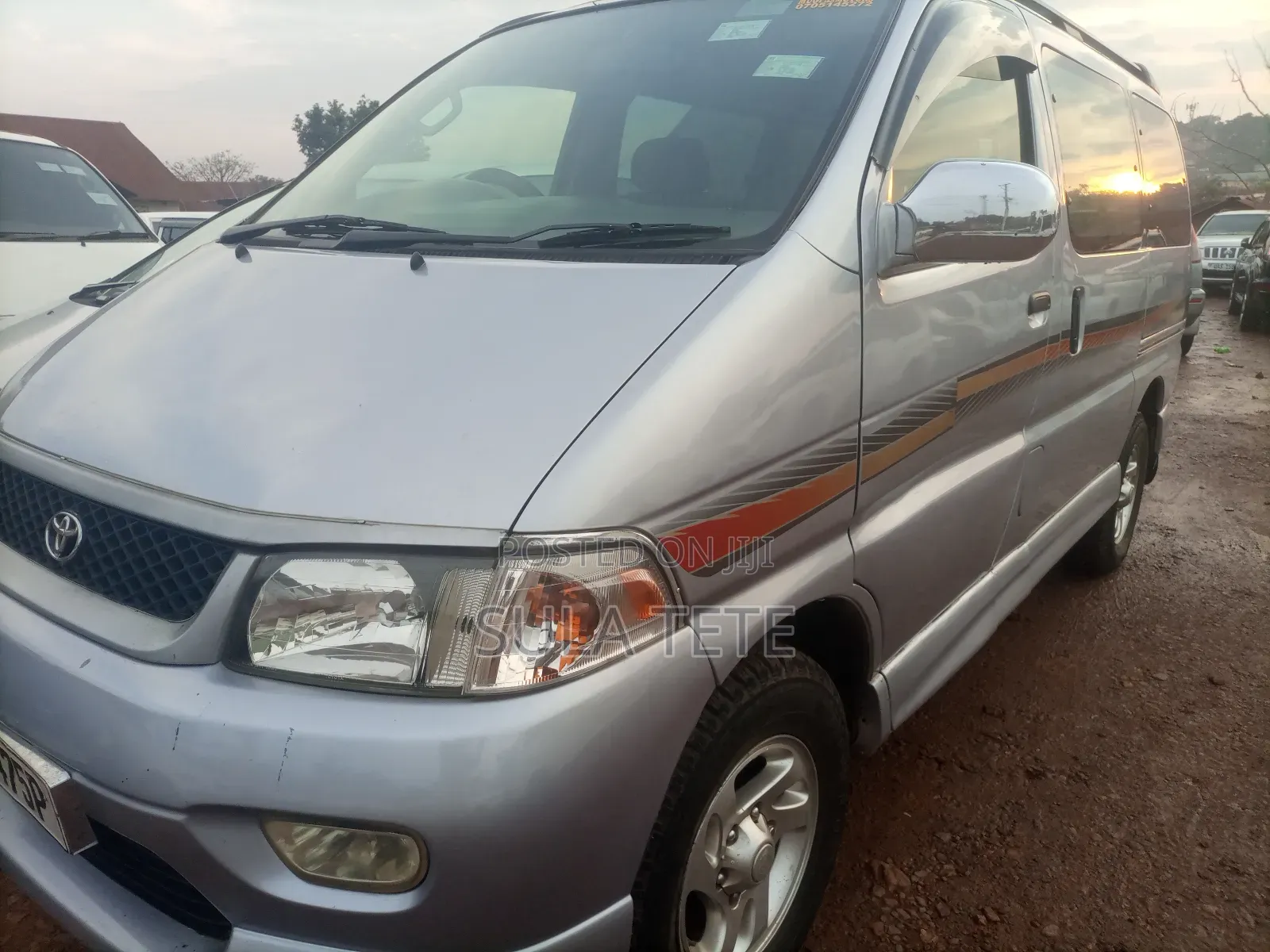 Toyota Regius 1999 Silver
