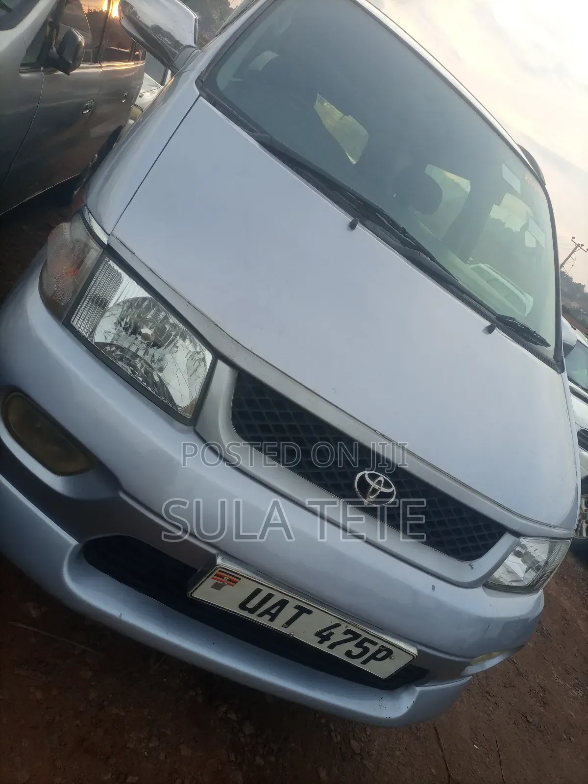 Toyota Regius 1999 Silver