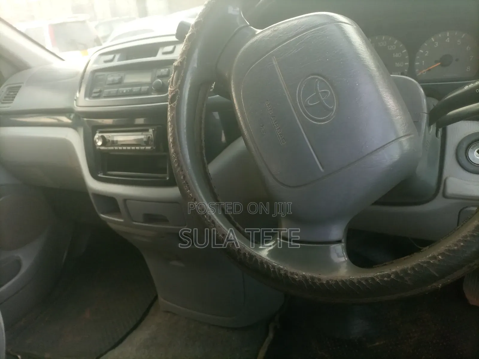 Toyota Regius 1999 Silver