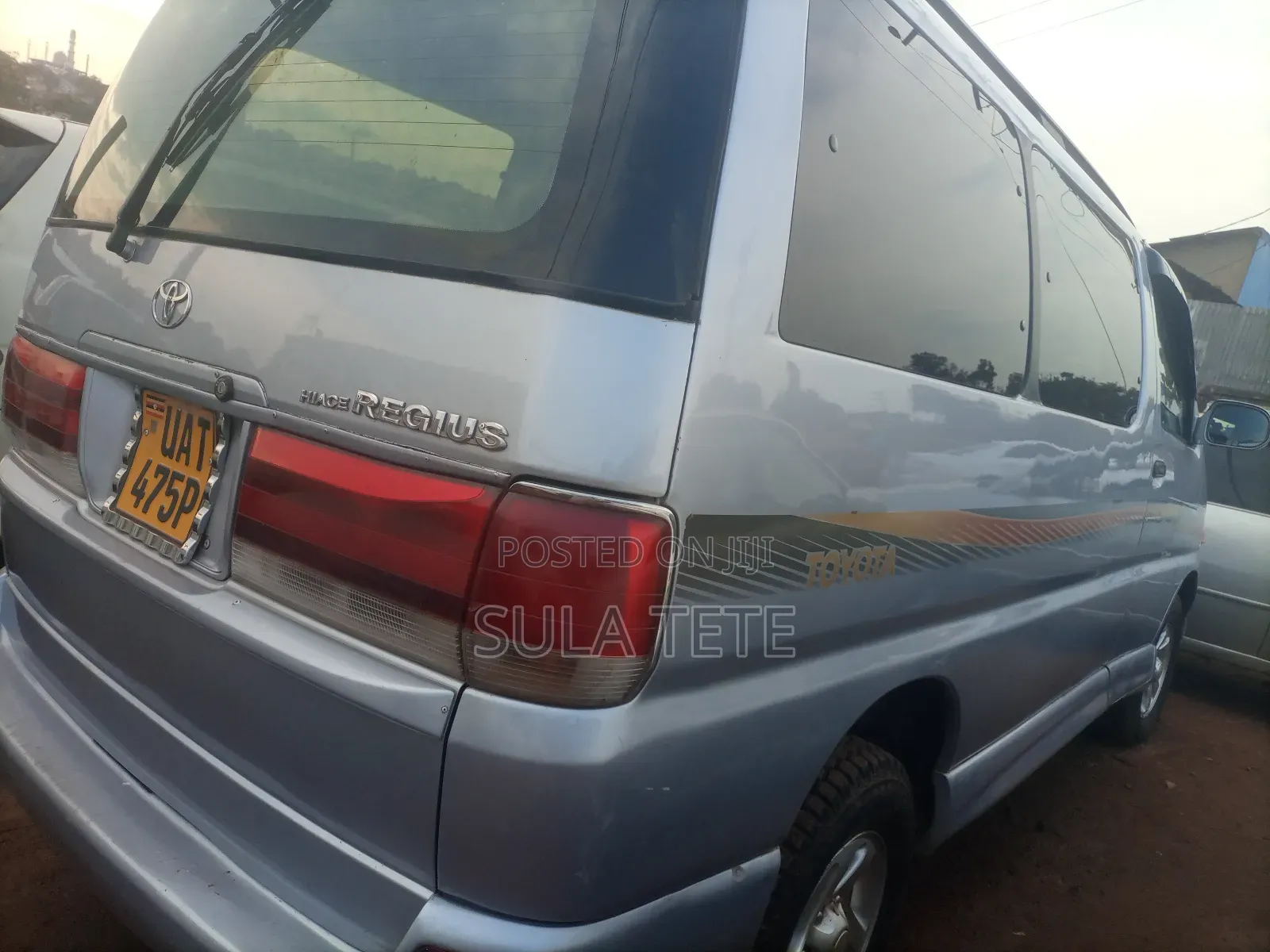 Toyota Regius 1999 Silver