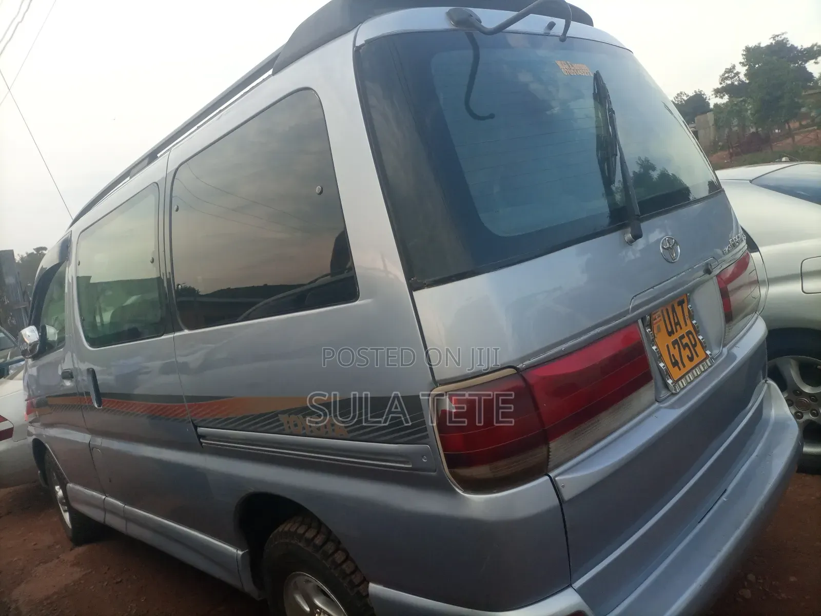 Toyota Regius 1999 Silver
