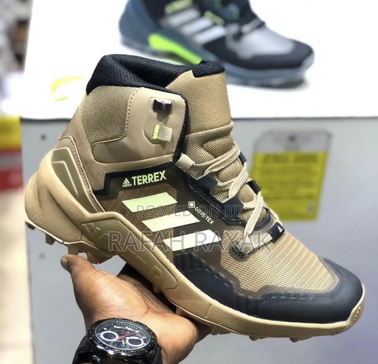 Original Men’S Adidas Terrex Goretex High Top Hiking Boots