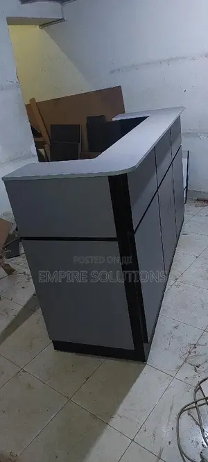 1.6mtr Reception Table/ Reception Desk With Moving Drawer