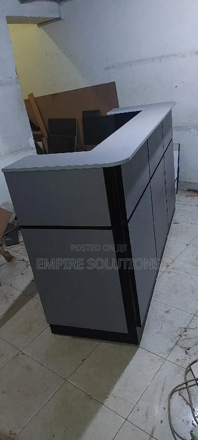 1.6mtr Reception Table/ Reception Desk With Moving Drawer