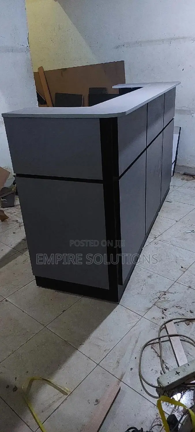 1.6mtr Reception Table/ Reception Desk With Moving Drawer