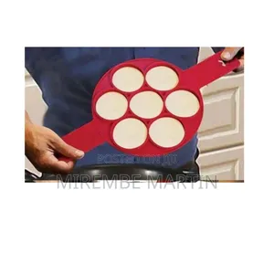 Plastic Pan Cake Maker.