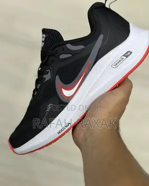 Original Black/Red Nike Air Zoom Running Sneakers