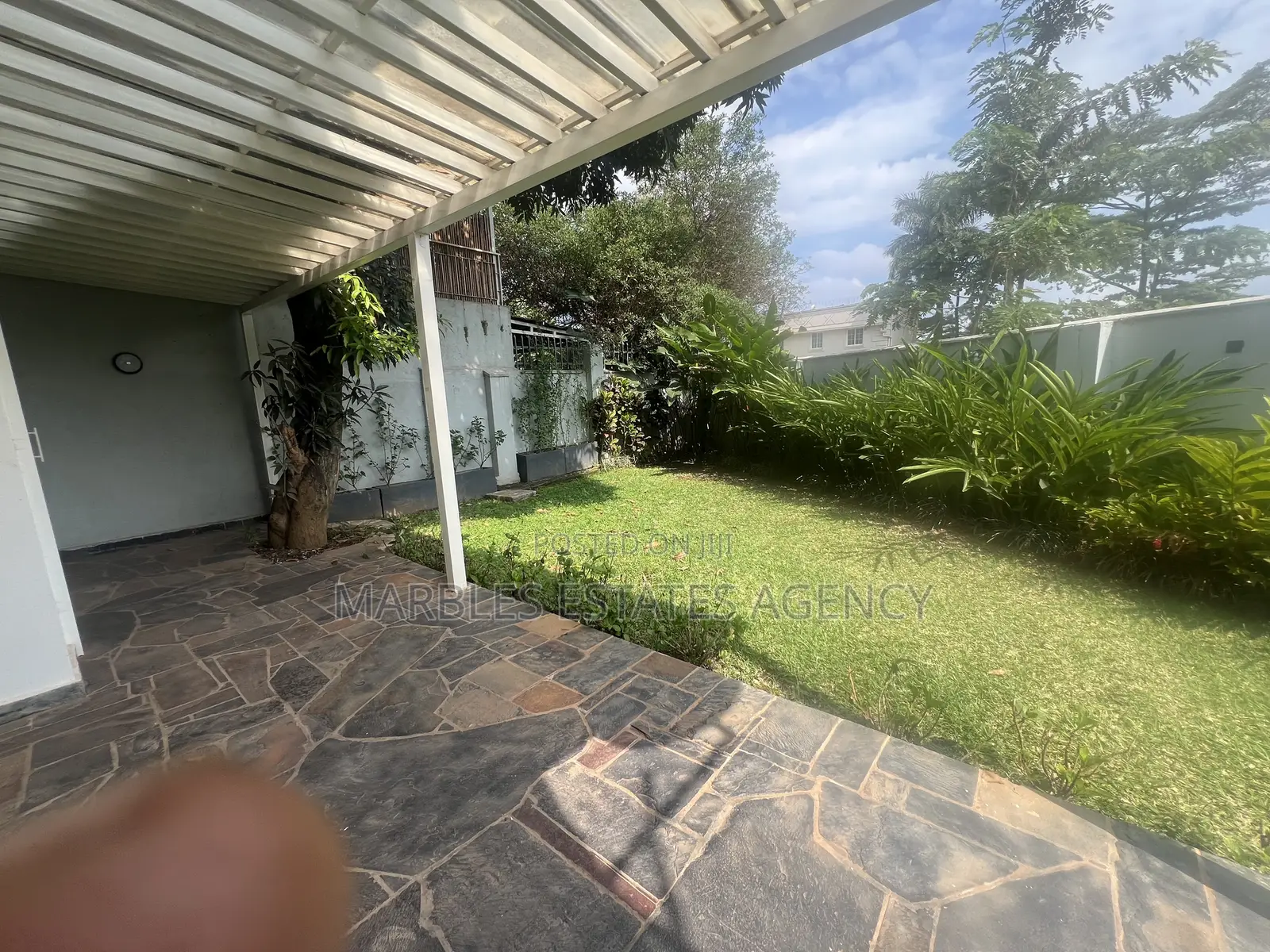 Furnished 3bdrm Duplex in Kololo, Central Division for rent