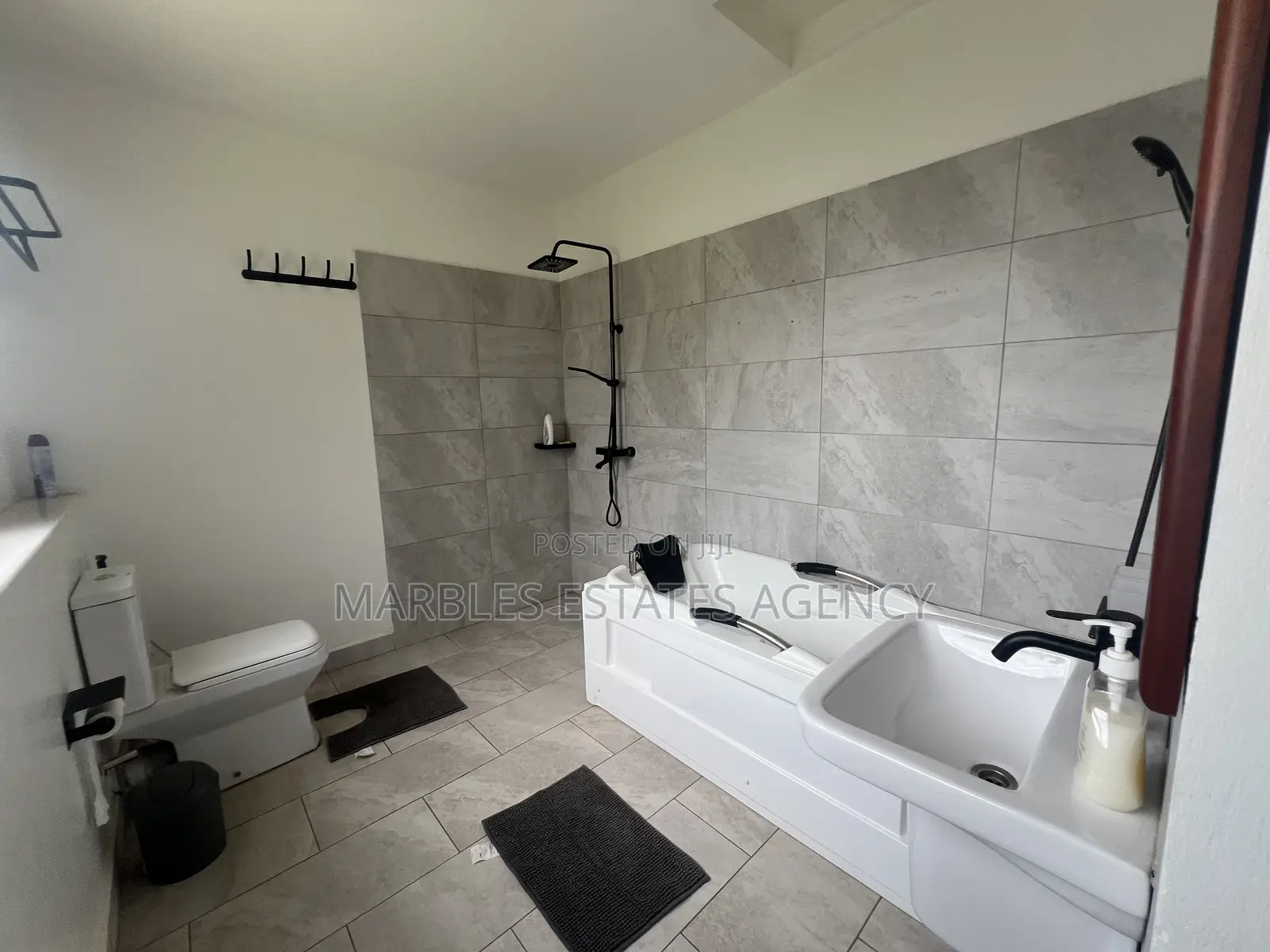 Furnished 3bdrm Duplex in Kololo, Central Division for rent