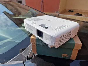 Epson Projector Eb E01