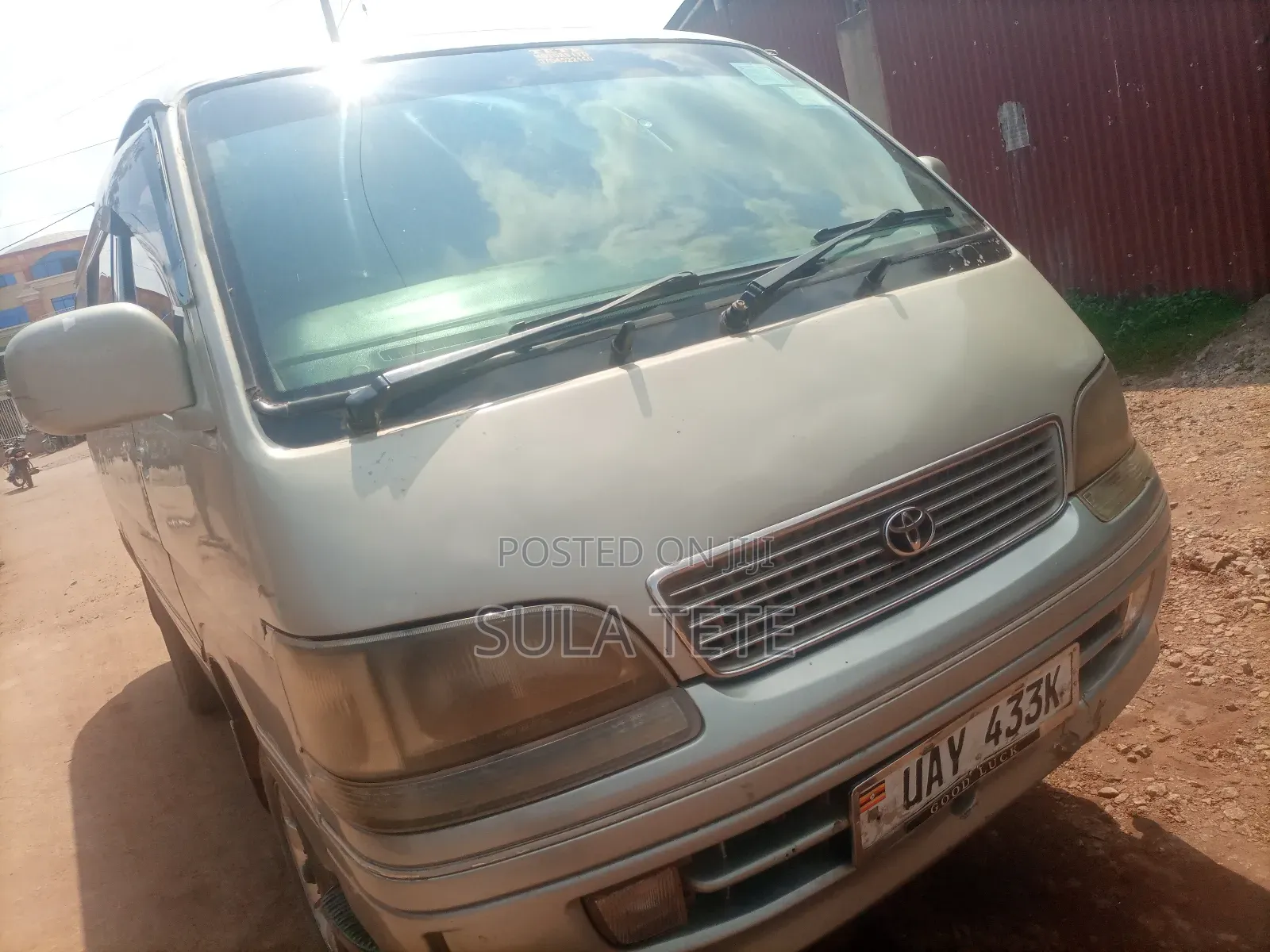 Toyota HiAce 1998 Grey