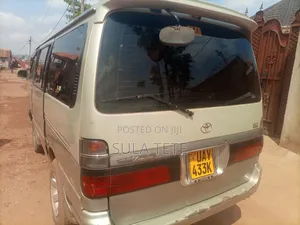 Toyota HiAce 1998 Grey
