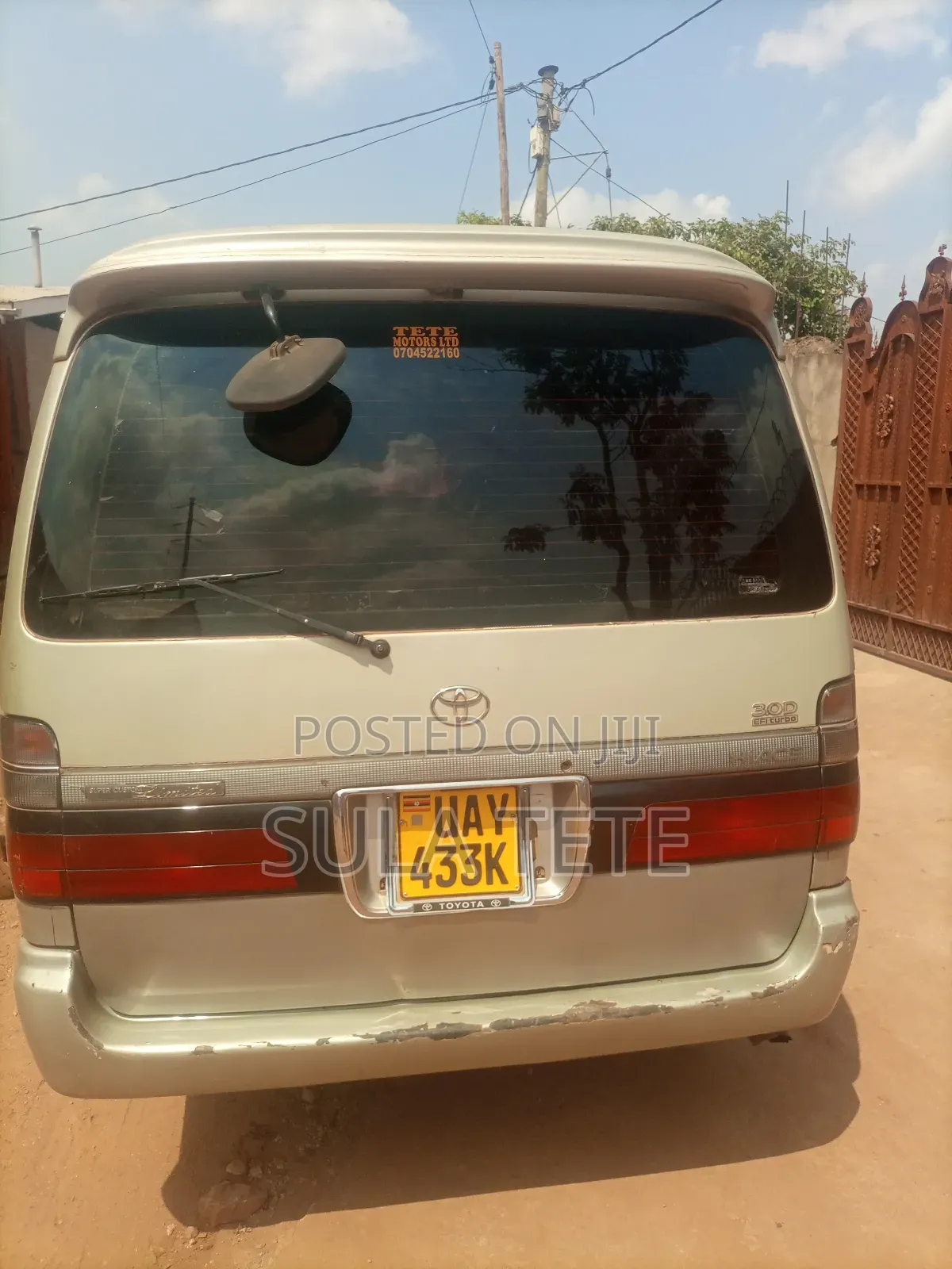 Toyota HiAce 1998 Grey