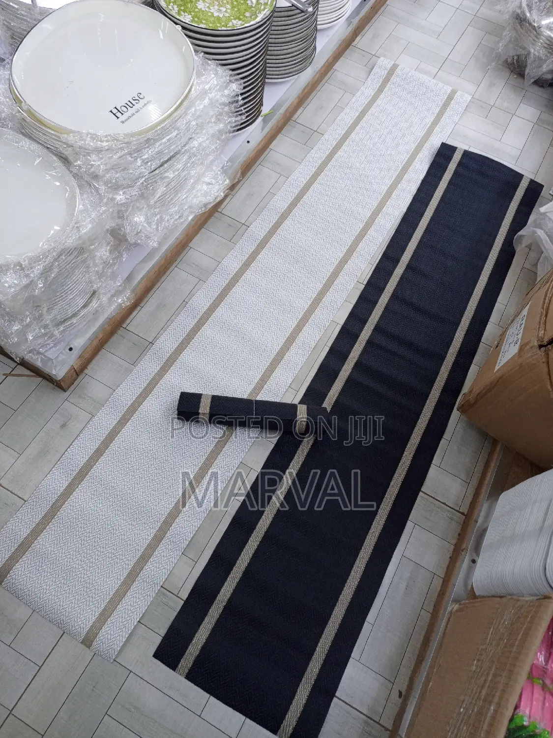 8 Seater Table Runner