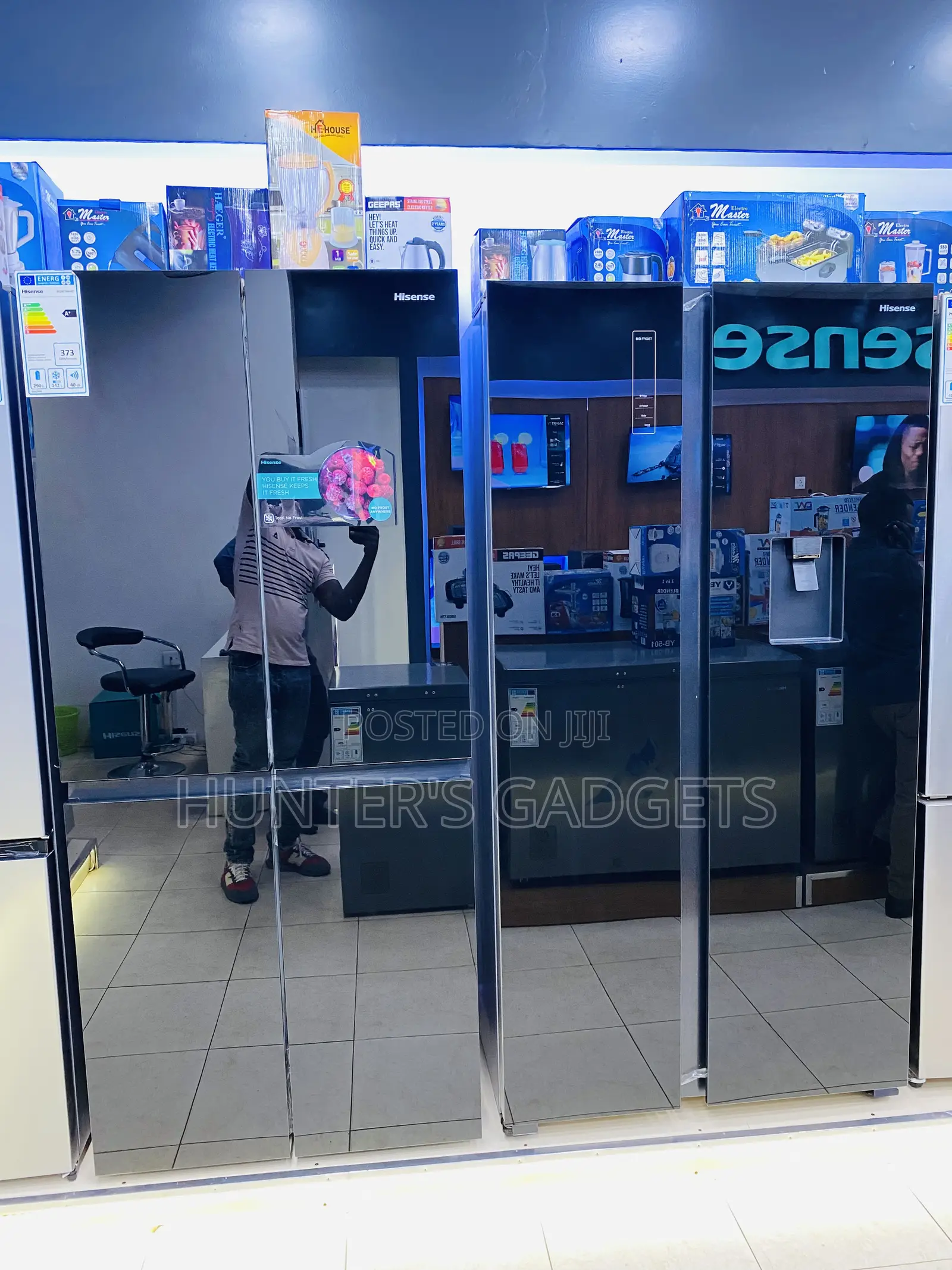 Hisense 561 Litres Mult Door Fridge With Black Mirror F