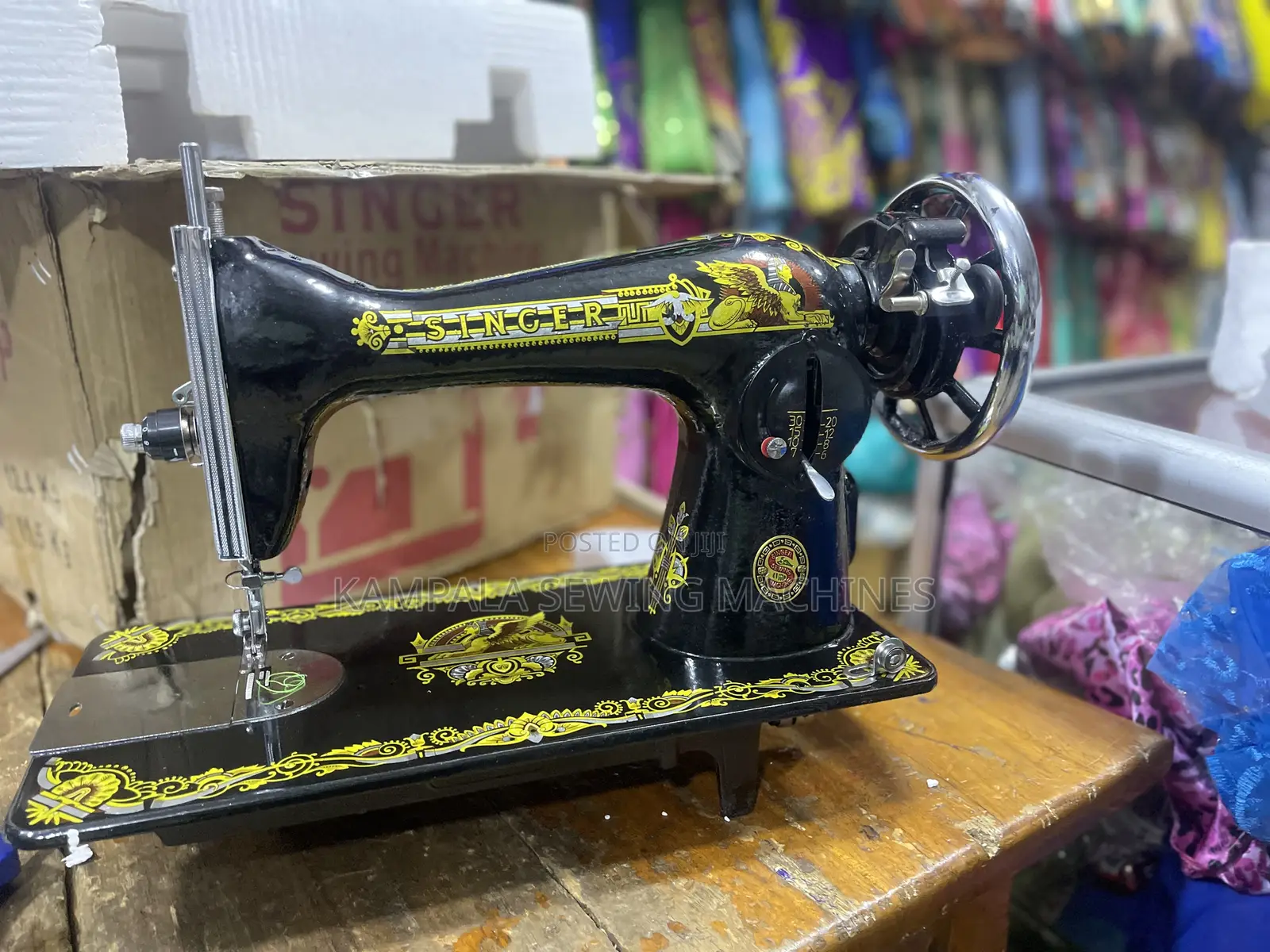 Singer Sewing -1machines With the Stand