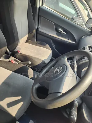 Toyota IST 2010 White