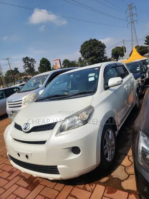 Toyota IST 2010 White