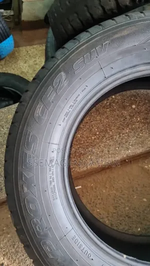 215/65r16 Foreign Used Toyo Made in Japan