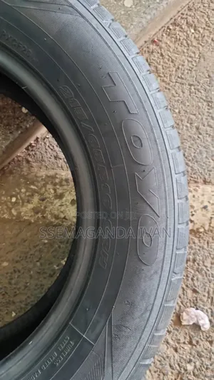 215/65r16 Foreign Used Toyo Made in Japan