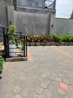 Expect in Paver Laying and Land Scanping