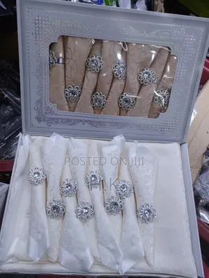 Table Cloth With 8pcs Napkins