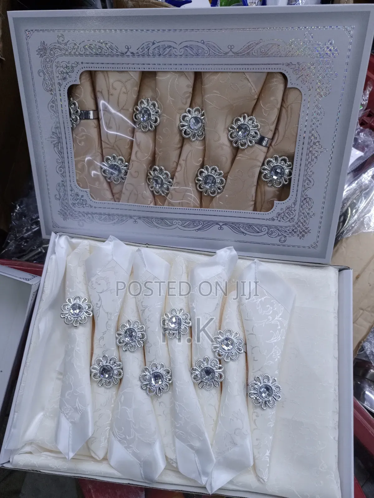 Table Cloth With 8pcs Napkins