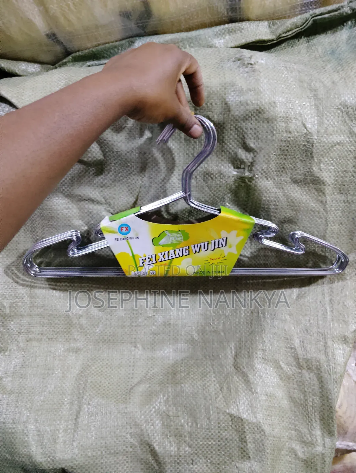 Metallic Hangers