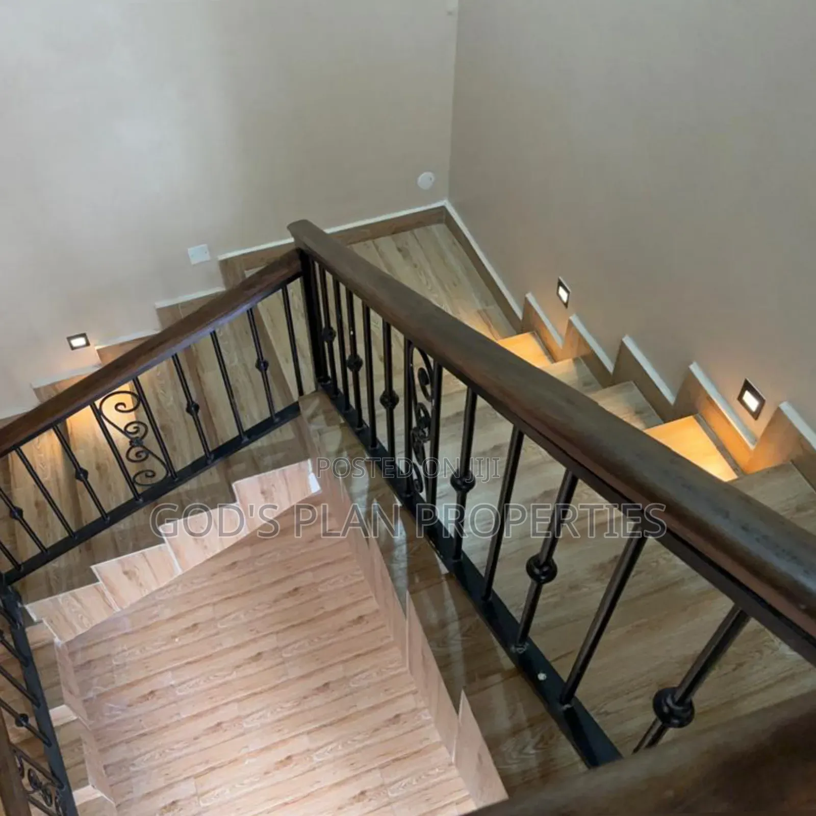 6bdrm Block of Flats in Bunga Heights, Central Division for sale