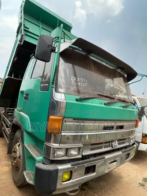 Isuzu Dumper 10PD1