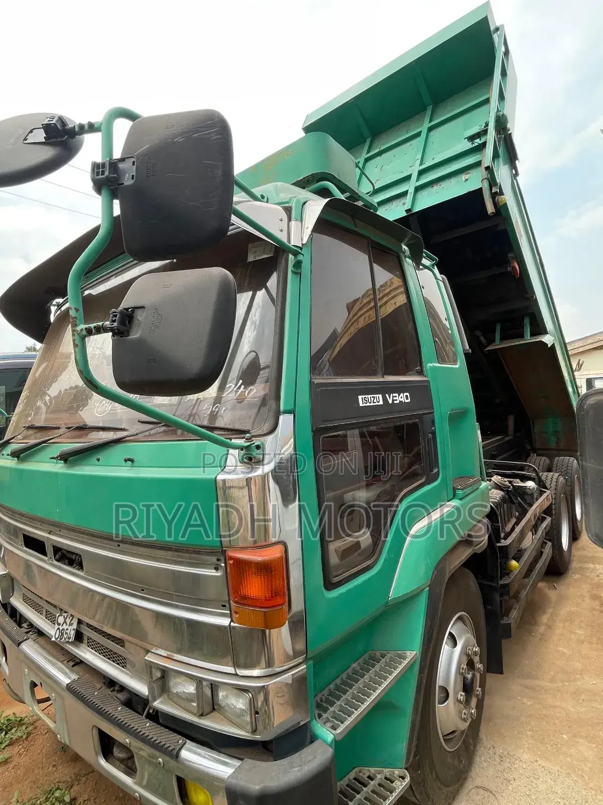 Isuzu Dumper 10PD1