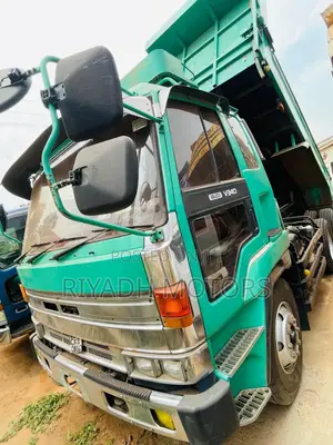 Isuzu Dumper 10PD1