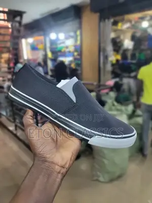 Photo - Easy Men's Canvas Sneakers Casual Shoes