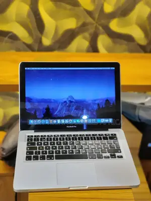 New Laptop Apple MacBook 2012 8GB Intel Core i5 HDD 500GB