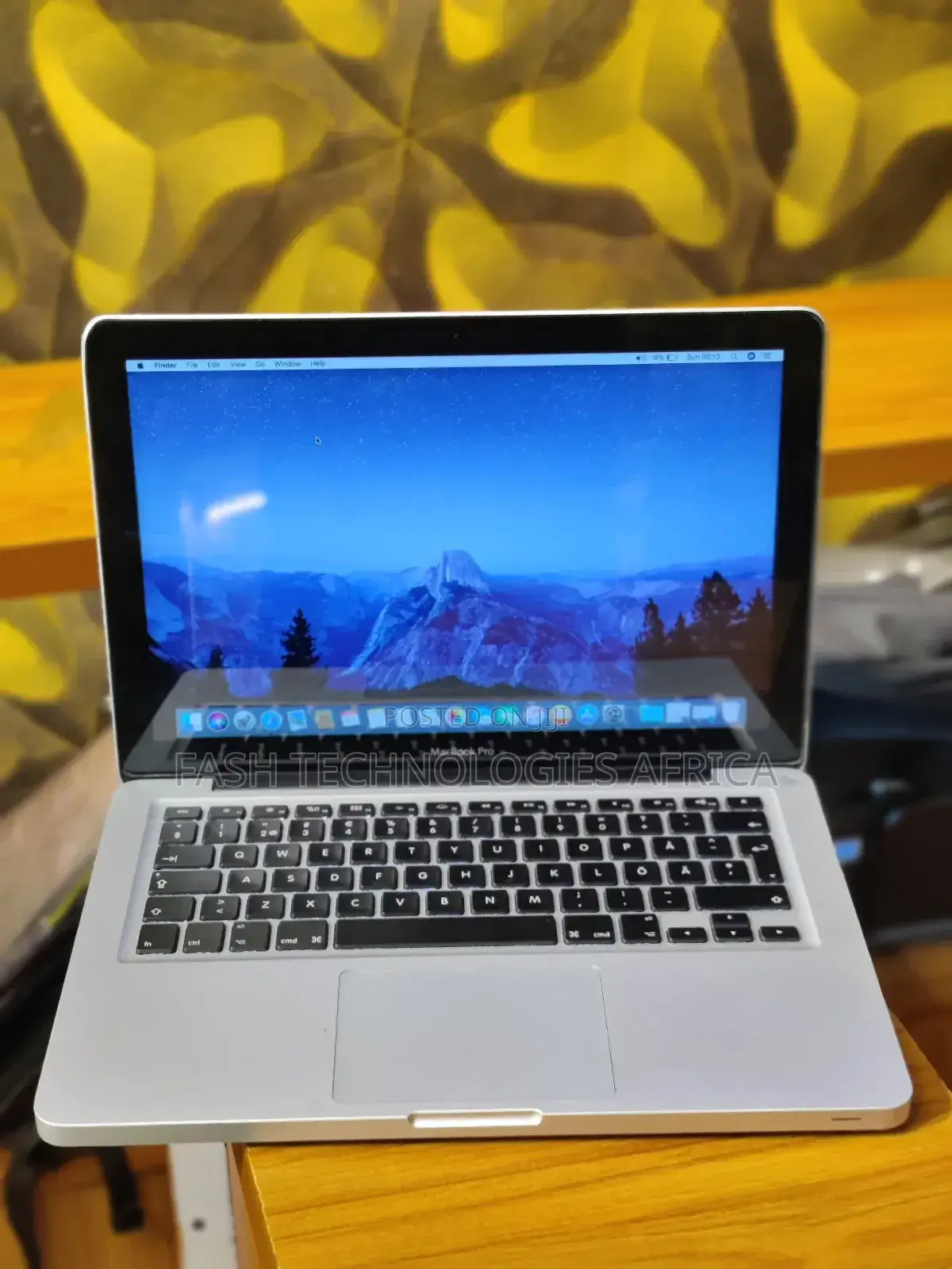 New Laptop Apple MacBook 2012 8GB Intel Core i5 HDD 500GB