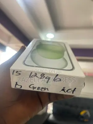 New Apple iPhone 15 128 GB Green