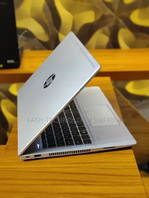 Laptop HP ProBook 440 G8 12GB Intel Core I5 SSD 256GB