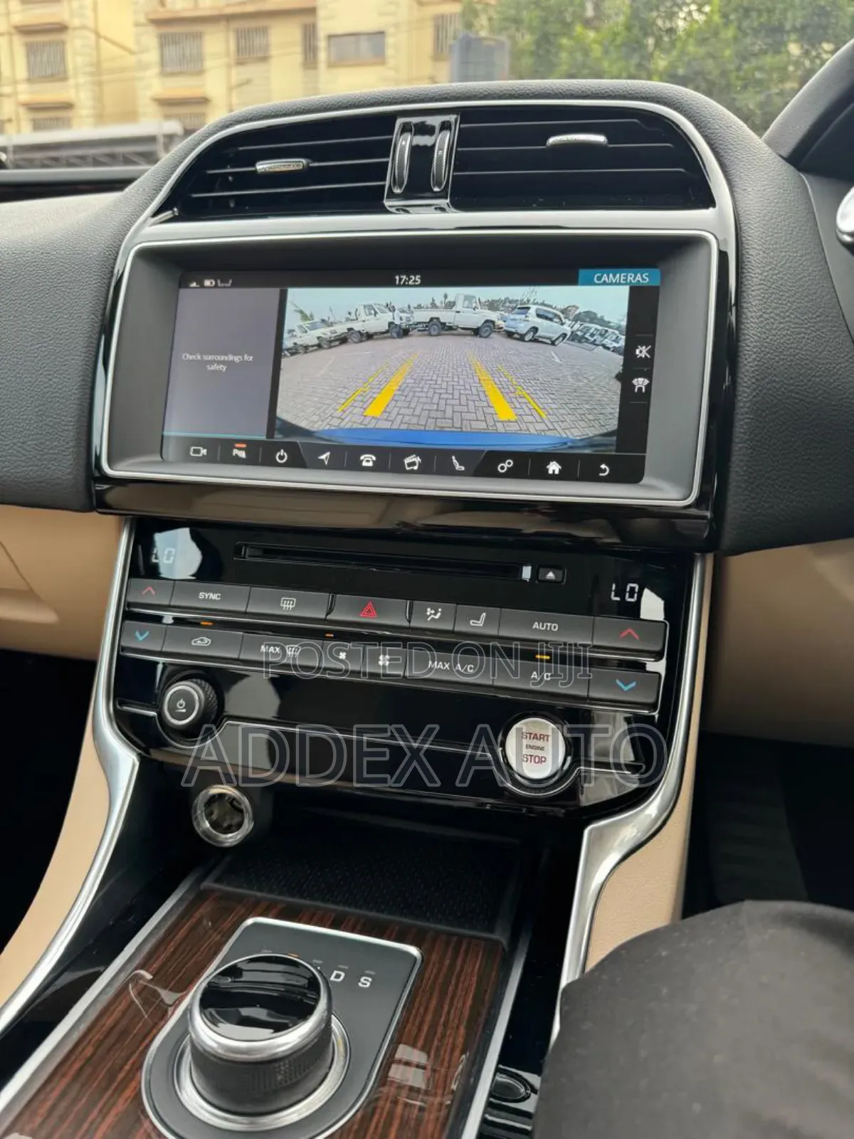 Jaguar XE 20d Premium RWD 2017 Blue