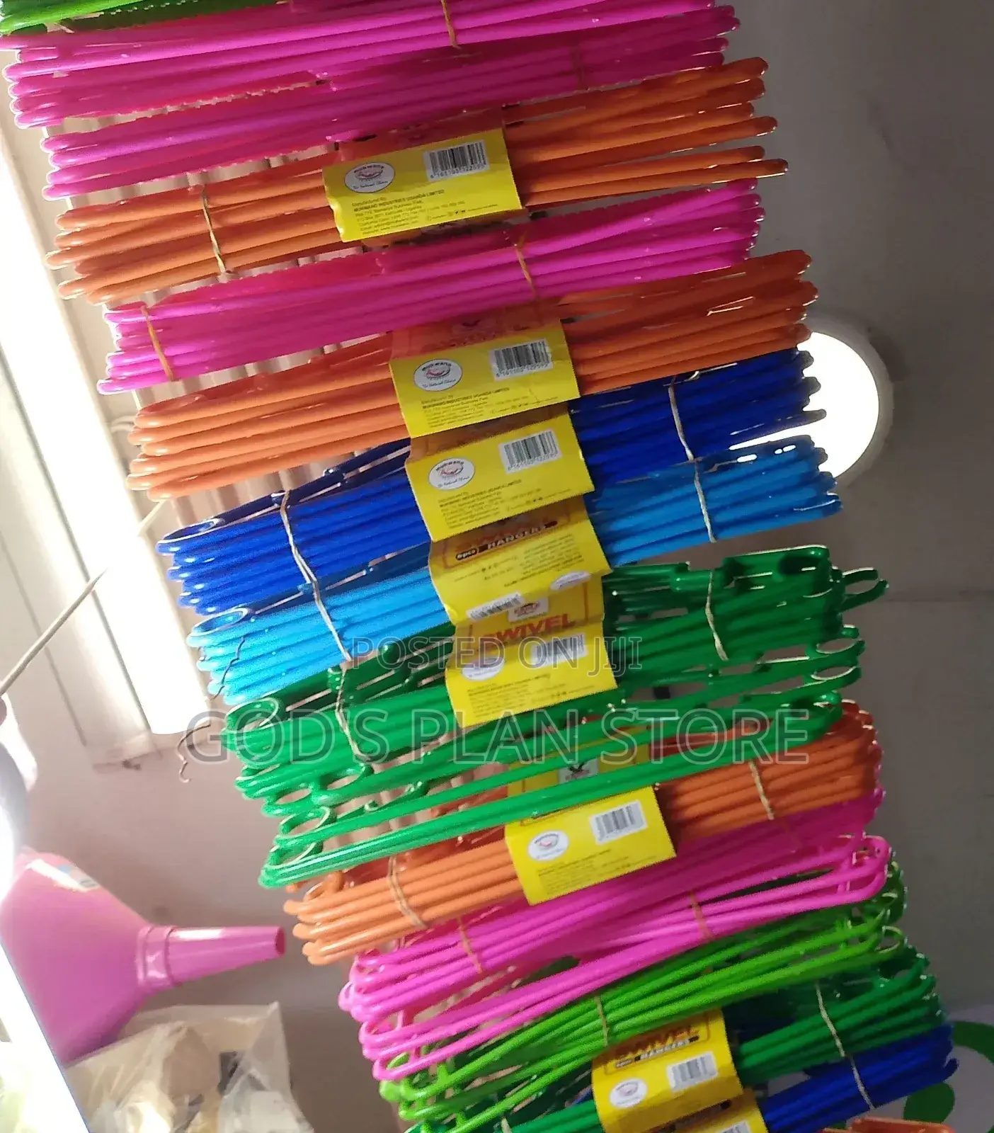 Rotteting Plastic Hangers