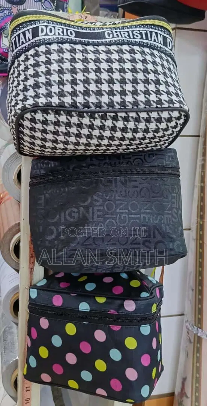 Toilet Bags in Different Colours