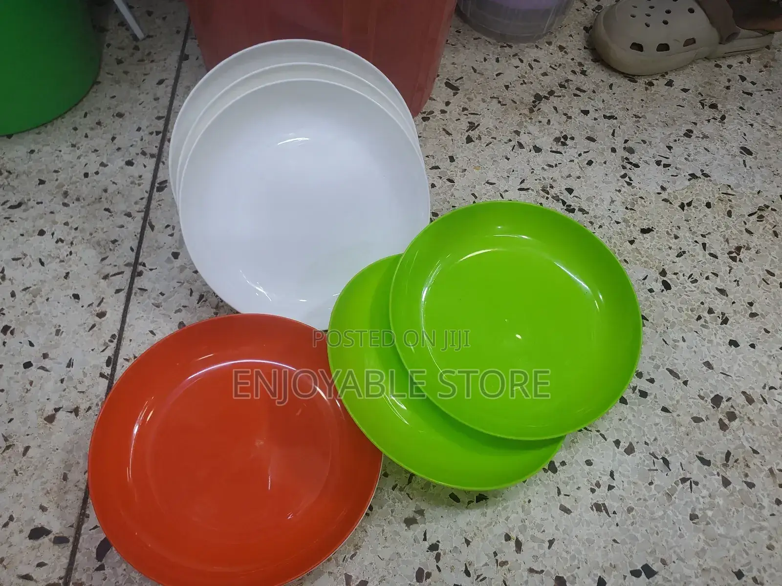 Plastic Serving Plates 12pcs