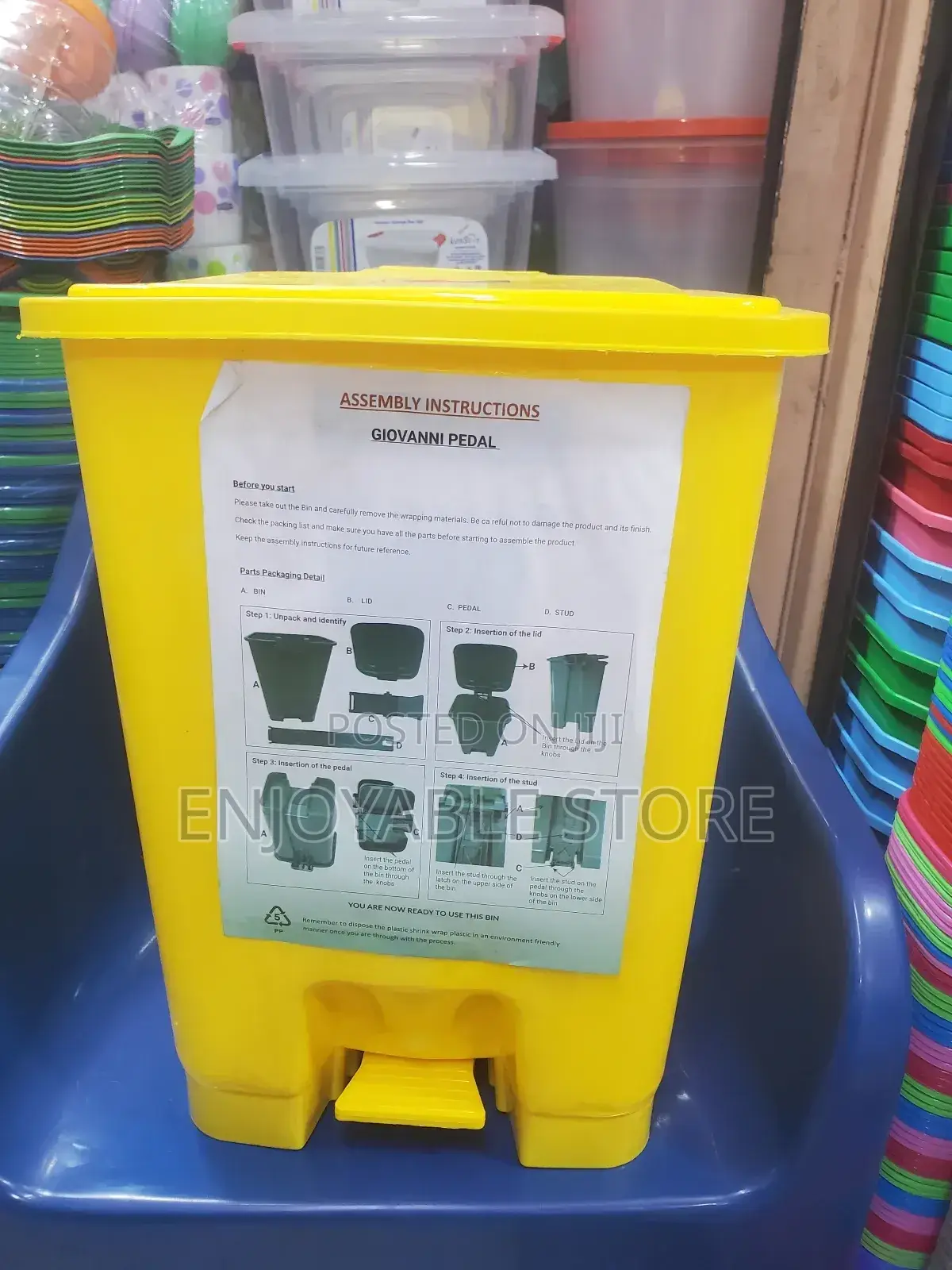 Indoor Plastic Dust Bins Plastic Dust Bins